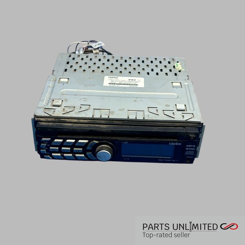Clarion DB179MP In-dash MP3 Aux input radio receiver player & face plate - Foto 2 di 4