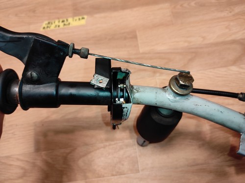 PICCOLO DANNO,VEDI FOTO- sterzo manubrio PIAGGIO APE 50 TL3M - Foto 12 di 12