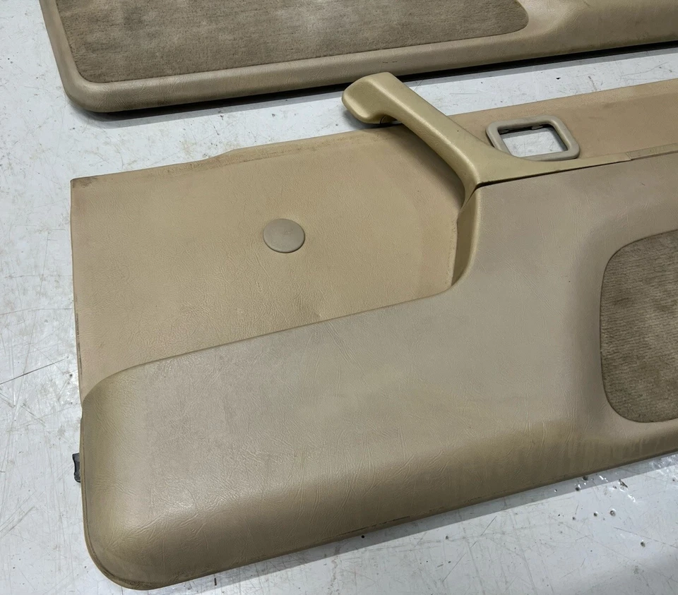 Paneles de puerta delantera BMW E24 beige 1983-1989 OEM 1921231 1921232 633csi 635csi Foto 2 de 4