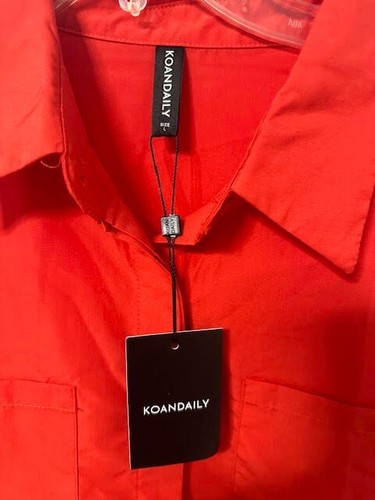 Abito camicia Koandaily MIDI rosso con colletto e bottoni nuovo con etichette e tasche taglia large - Foto 5 di 11