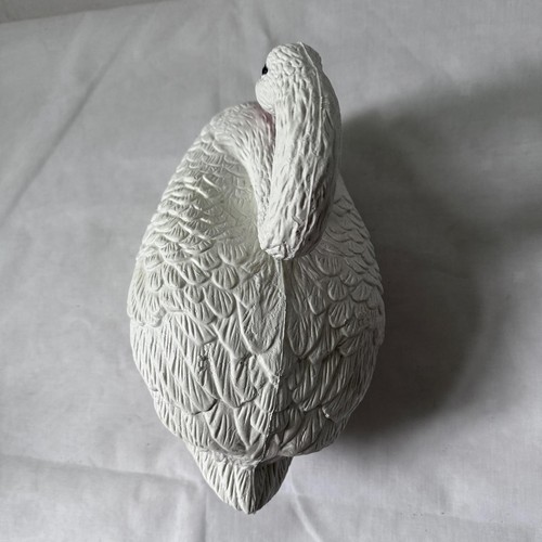 Swan Figurine Float Garden Pond Float Swan Decor for Courtyard Outdoor - Picture 6 of 7