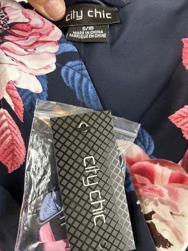 City Chic True Love Jumpsuit Floral, Navy, NWT's, Size 16 Detach. straps (1162) - Picture 8 of 11