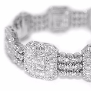 Luxurious-10-89-Ct-Ladies-Round-amp-Baguette-Diamond-Tennis-Bracelet-18k-Gold