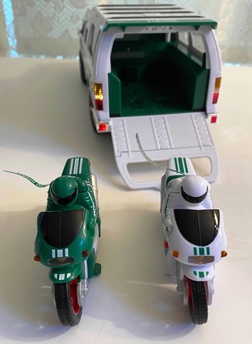2004 Hess Sport Utility Vehicle and Motorcycles - 40th. Anniversary - New In Box - Picture 10 of 12