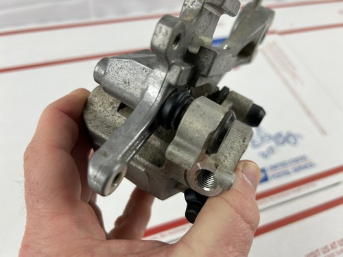 2003 2004 Yamaha yz125 yz 125 Rear Brake Caliper 5UN-2580W-10-00 Nissin oem - Picture 9 of 24