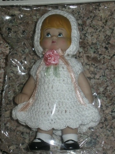 RARE Daisy Kingdom Blonde- Dolly's Doll- New in Package- Crocheted Dress - Picture 3 of 4