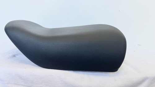 BMW R 1150 RS 1992 - 1998 REAR SEAT GENUINE OEM LOT88 88BM2014 - Picture 6 of 16