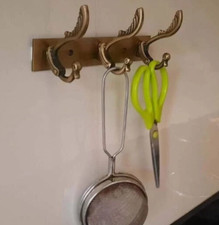 VICTORIAN HOOK WALL MOUNT WITH 3 DOUBLE COAT HANGER - ANY OCCASION