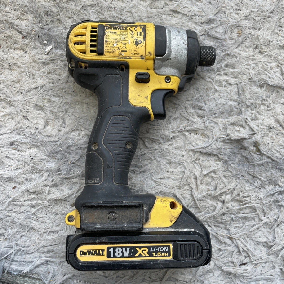 Dewalt 18v xr outlet 1.5 ah battery