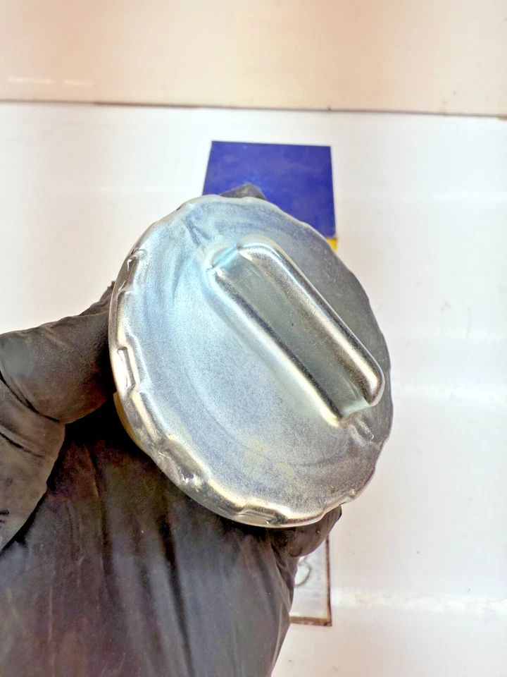 NOS STANT G724 10724 VOLKSWAGEN 1971 - 1981 TAPA GASOLINA ESCARABAJO DASHER B73-8 Foto 3 de 4