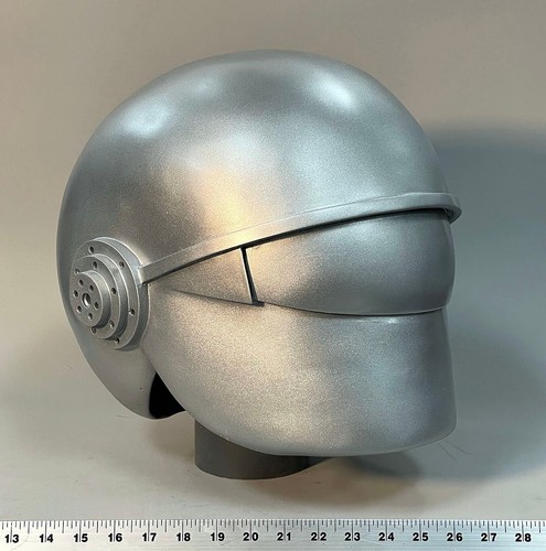 The Day the Earth Stood Still- 1951 - copy of Gort helmet- molded from original - Picture 4 of 16