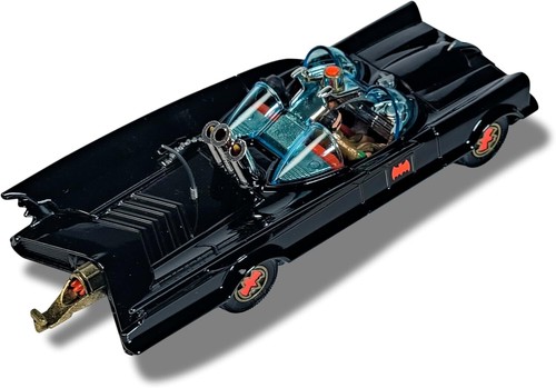 Corgi - Die-Cast Model Cars - RT26701 Batmobile with Batman and Robin - Souvenir - Picture 3 of 5