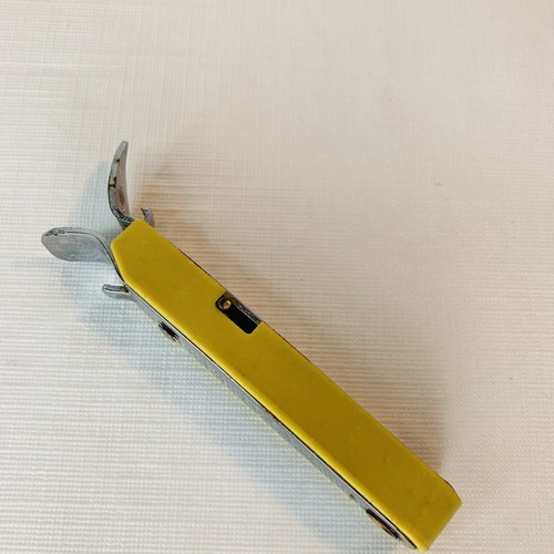 Vaughan's Tap Boy Bottle Opener Corkscrew Yellow USA Bottle Can Vintage - Imagen 6 de 14
