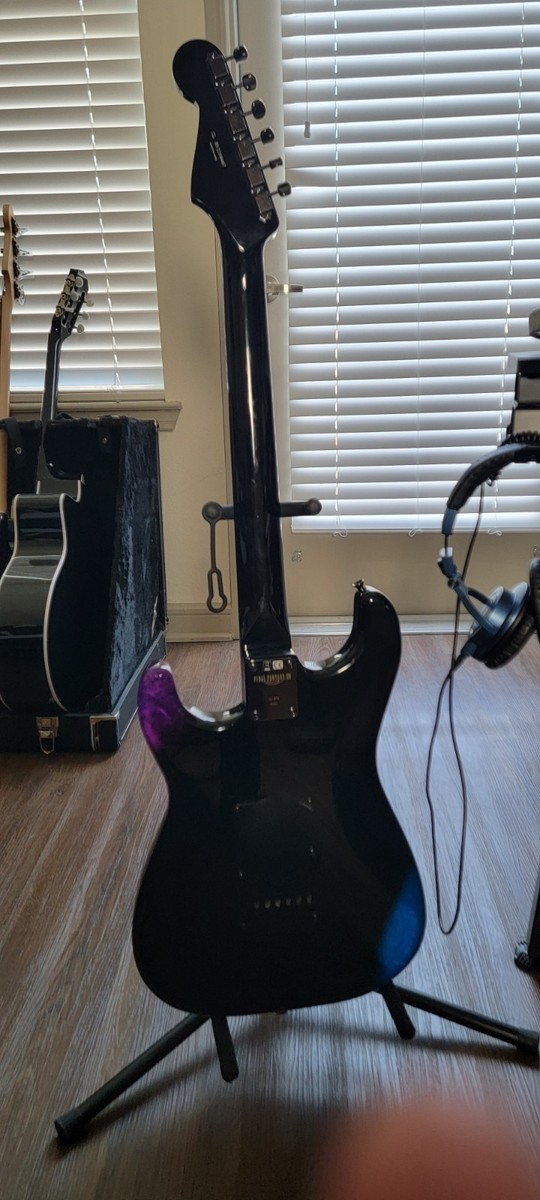 FENDER FF14 Stratocaster Black 中古 Fender FINAL FANTASY® XIV Stratocaster®, Rosewood