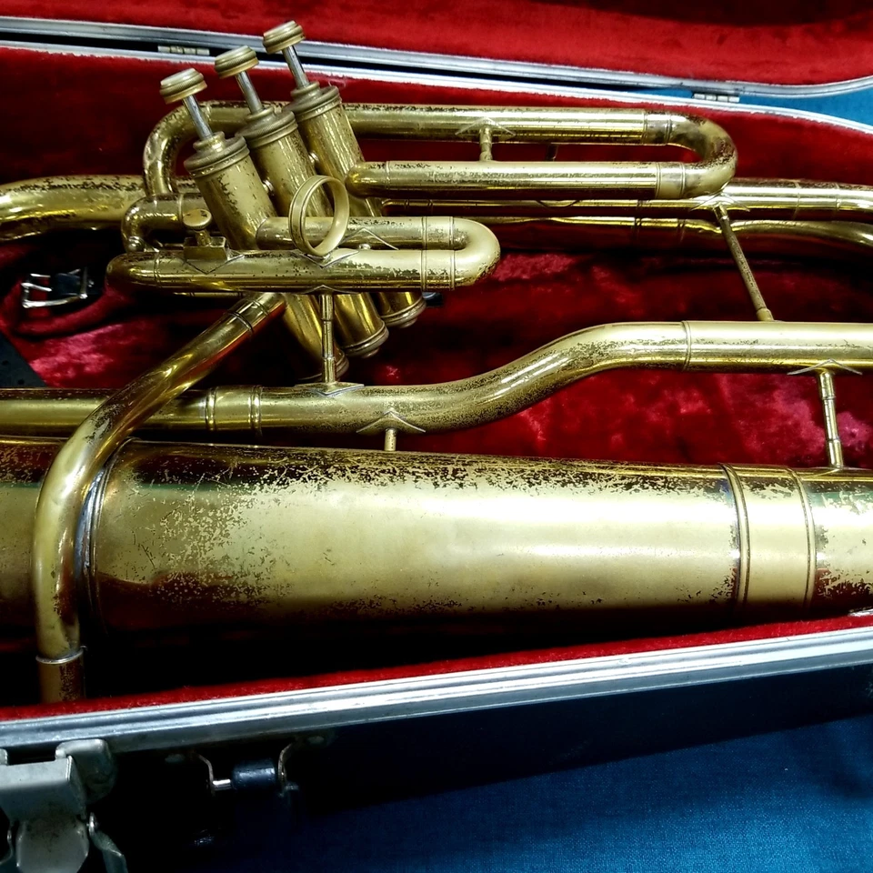 Antigo Pan American Euphonium Baritone Horn 3 Válvulas com Bocal SOMENTE RETIRADA  - Imagem 3 de 4