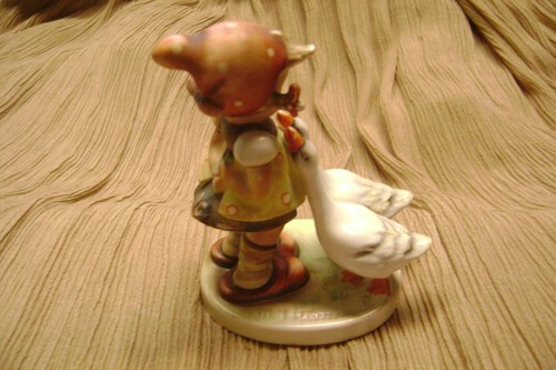 De colección. J.M. FIGURA COMPLETA ABEJA ALEMANIA HUMMEL "CHICA GANSO" 4" ALTURA #47 3/0 - Imagen 2 de 12