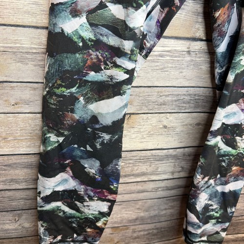 Lululemon Time To Sweat Tight 28 Glacier Camo Size 10 - Picture 2 of 10