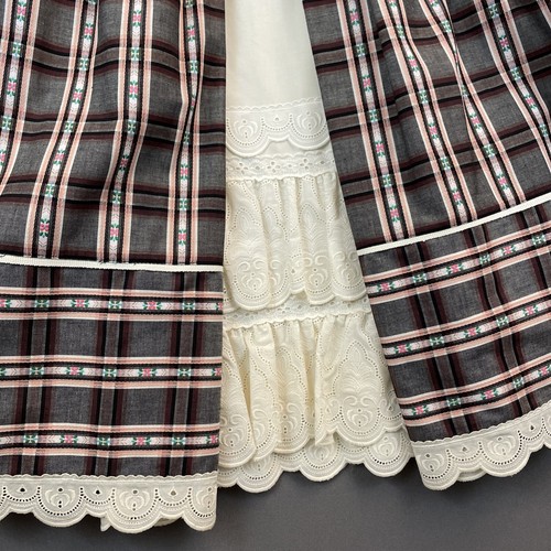 Vtg German Oktoberfest Skirt Costume Womens 40 Cotton Pleated Eyelet Ruffle - Picture 2 of 12
