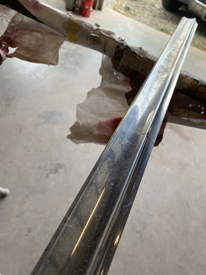 Ford Country 1961 sedán vagón 4 puertas RF moldura de borde inferior Foto 3 de 4