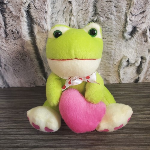 Oriental Trading Company Ting Plush Valentine's Day 5" Frog Green W/ Pink Heart - Picture 1 of 6