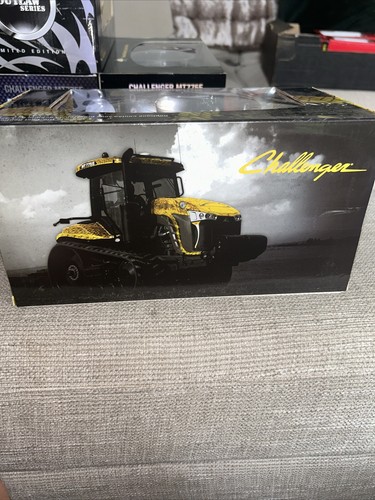 USK 10603 CAT CHALLENGER Agco Python Tractor MT775E Diecast New Mint RARE 1.32 - Picture 5 of 7