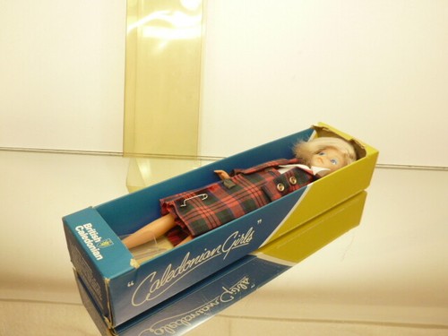 ISI HOLLAND CALEDONIAN GIRLS - FLIGHT ATTENDANT SCOTLAND - L24.0cm - GOOD IN BOX - Imagen 8 de 9