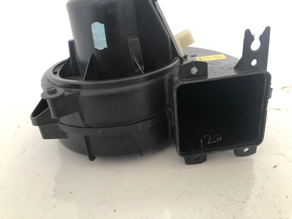 A104 CHRYSLER GRAND VOYAGER 1998 CALENTADOR TRASERO VENTILADOR MOTOR A601088F Foto 2 de 4