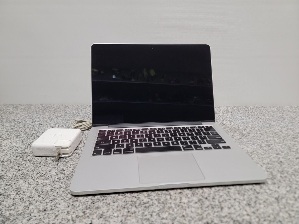 Apple MacBook Pro 13 2015 12.7.5, i5 8GB RAM 512GB SSD Apple MacBook Pro 13 2015 12.7.5, i5 8GB RAM 512GB SSD