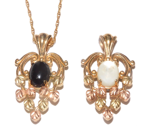 Black Hills Gold 10k 12k Reversible Mother of Pearl Onyx Leaves Pendant Necklace