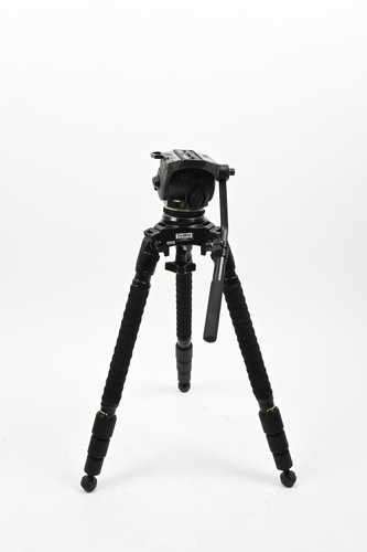 Miller Solo 100 3-Stage Carbon Fiber Tripod w/ 100mm Bowl + F100 Video Head #544 - Picture 2 of 6