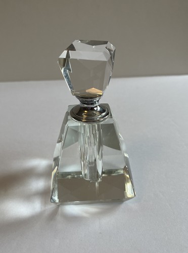 Cut Crystal Perfume Bottle Vintage Beautiful 4.5 Inch 14 Ounce Wt Circa 1950