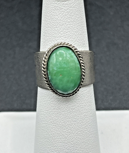 Anillo trasero abierto de metal plateado piedra verde natural vintage talla 6 ajustable - Imagen 3 de 9