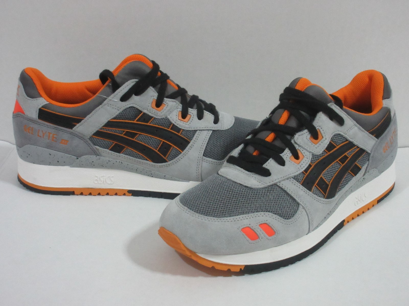 ASICS GEL LYTE III H635L-1190 Sz.10 Grey/ Black /Orange ASICS GEL LYTE III H635L-1190 Sz.10 Grey/ Black /Orange