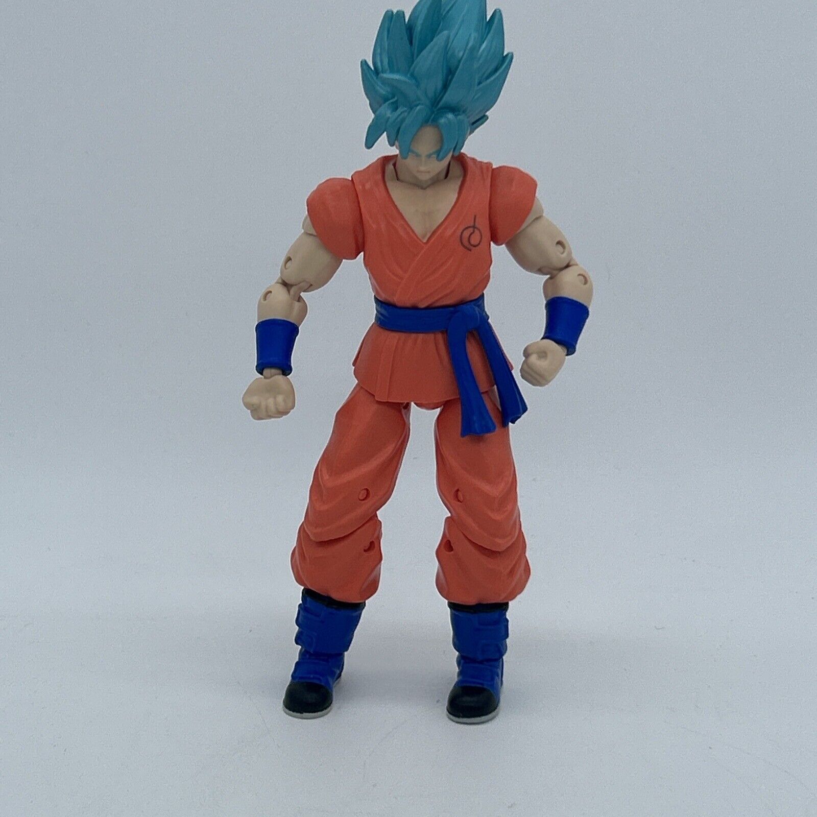 Figura Goku Super Saiyan Blue - Dragon Ball Super - SH Figuarts - Bandai -  Iron Studios Online Store