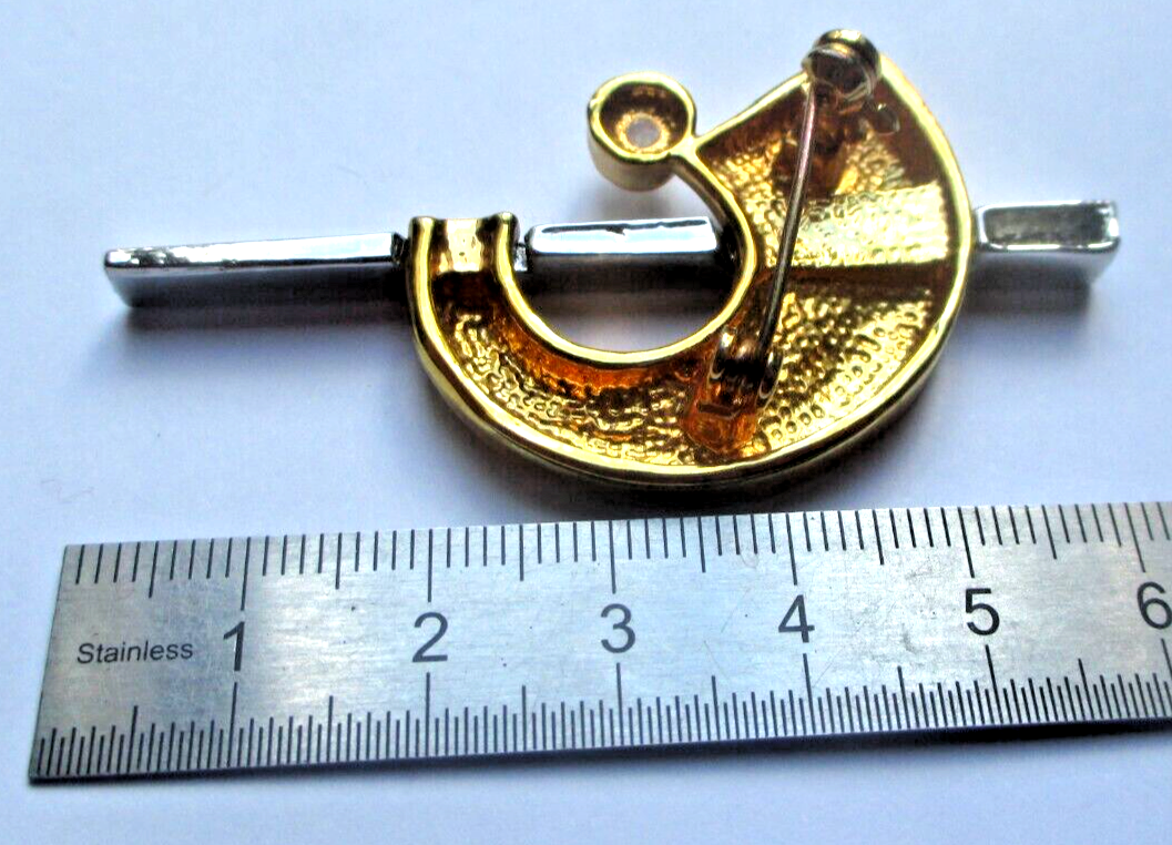 Broche Vintage Argentée Avec Perles Nacrées - Bijou Ancien Unique - Superbe état - Pour Femme