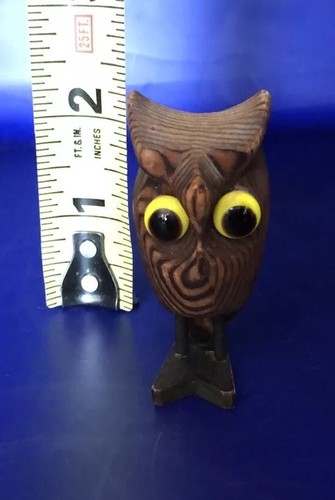 VTG 70’s MCM Mini Miniature Wooden Carved Owl Folk Art 2” Tall Yellow Eyes - Picture 3 of 6