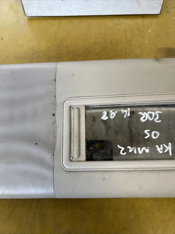 Parasol Ford Ka Mk2 con espejo conductor fuera de juego 2008-2016 Ref 143 Foto 4 de 4