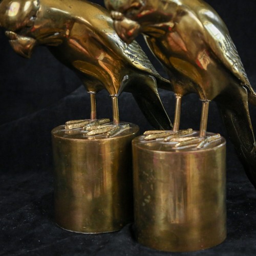 [PAIR] Vintage 7.5” Solid Brass Parrots on Pedestals Hong Kong Décor Bookends? - Picture 14 of 14