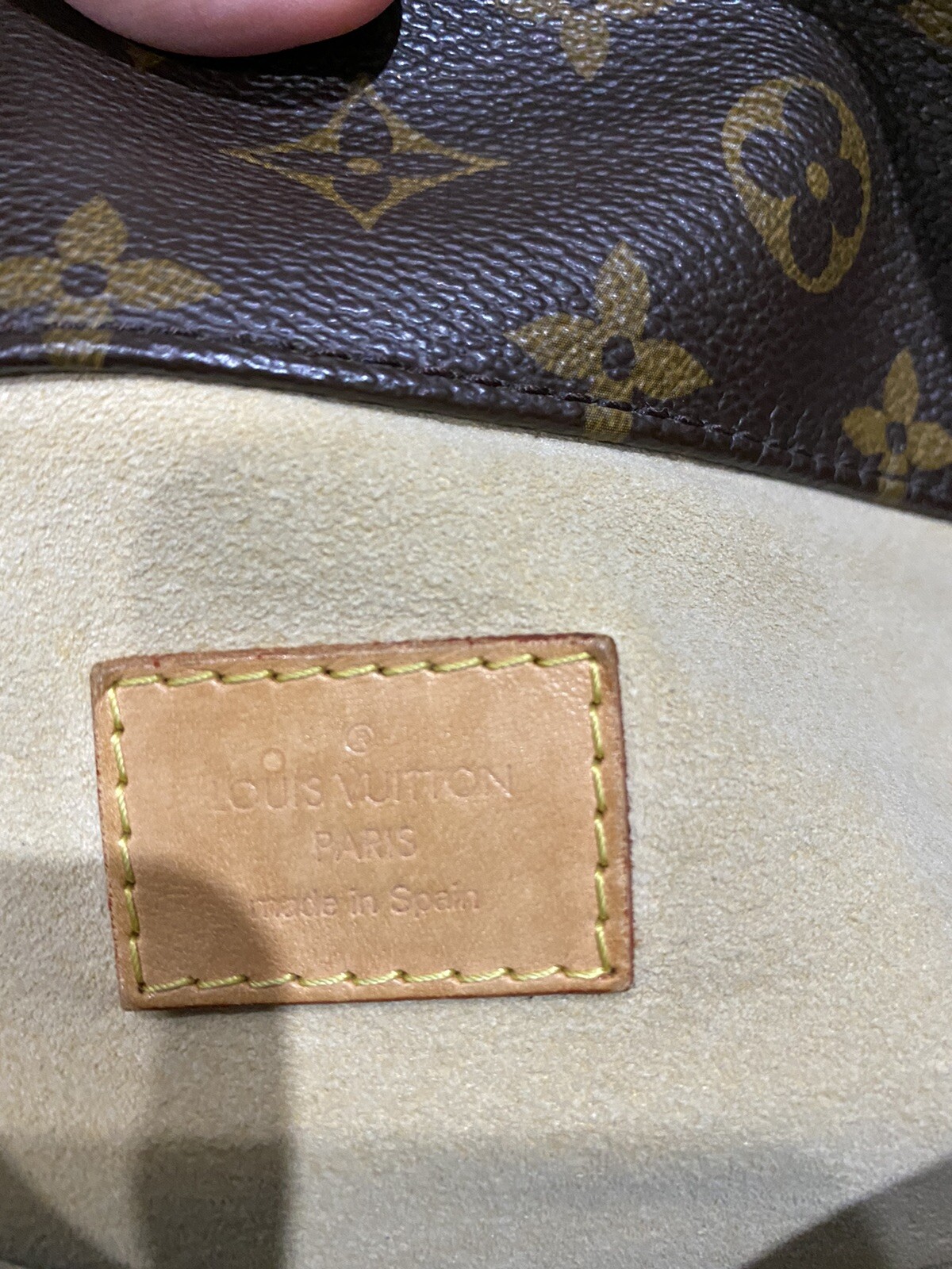 Louis Vuitton Monogram Artsy MM (SHG-KVKCp4) – LuxeDH