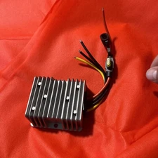 DC-DC 12V to 19V 95W 5A Step Up Power Converter Power Supply Adapter Regulator