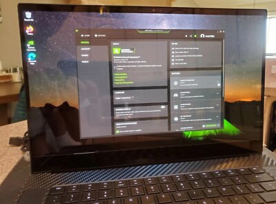 Razor blade 15 Advance RTX 2080 4K touch OLED i7-9750H 1TB SSD