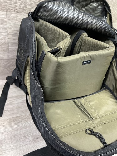 Tenba Shootout DSLE Camera Bag Backpack Ultralight - Black/Olive (632-511) EUC - Picture 12 of 18