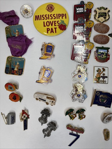 Alfileres y alfileres vintage de club de leones Estados Unidos, varios internacionales - Imagen 4 de 11