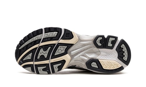 NEW ASICS Gel Kayano 14 White Midnight 1202A056-109 Women's Sz 7.5-11 - Picture 5 of 5