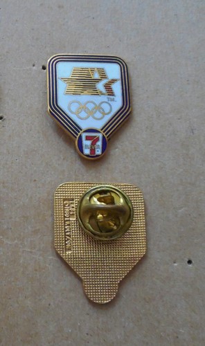 Juegos Olímpicos de Verano 1984 de Los Ángeles U.S.O.C. Juego de 2 pines Sponsor 7-Eleven (7-11) - Imagen 2 de 2