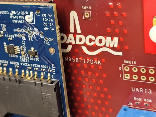 Broadcom BCM958712D4K Development Dev Board Kit 100-128837-0010 Rev 05 - Picture 9 of 17