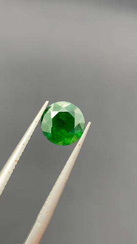 Natural Green Demantoid Garnet – 1.10 Carats (Pakistan) loose gemstone - Video 1 of 1