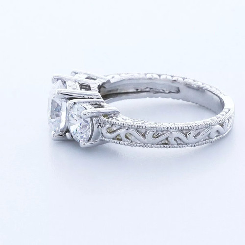 3-Stone Engagement Ring 18K Gold Vintage 2.57 CT Round Lab-Grown Diamond G VS1 - Picture 5 of 8