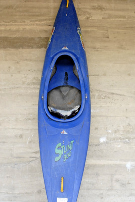 Pyhrana Stunt 300 White Water Kayak Playboat, Blue, some wear visible