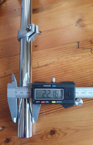 2 X MAPEX Single Tom Arms with Ball Joints. 11" Post X 22mm Diameter. 6" L-Rods - Picture 7 of 10